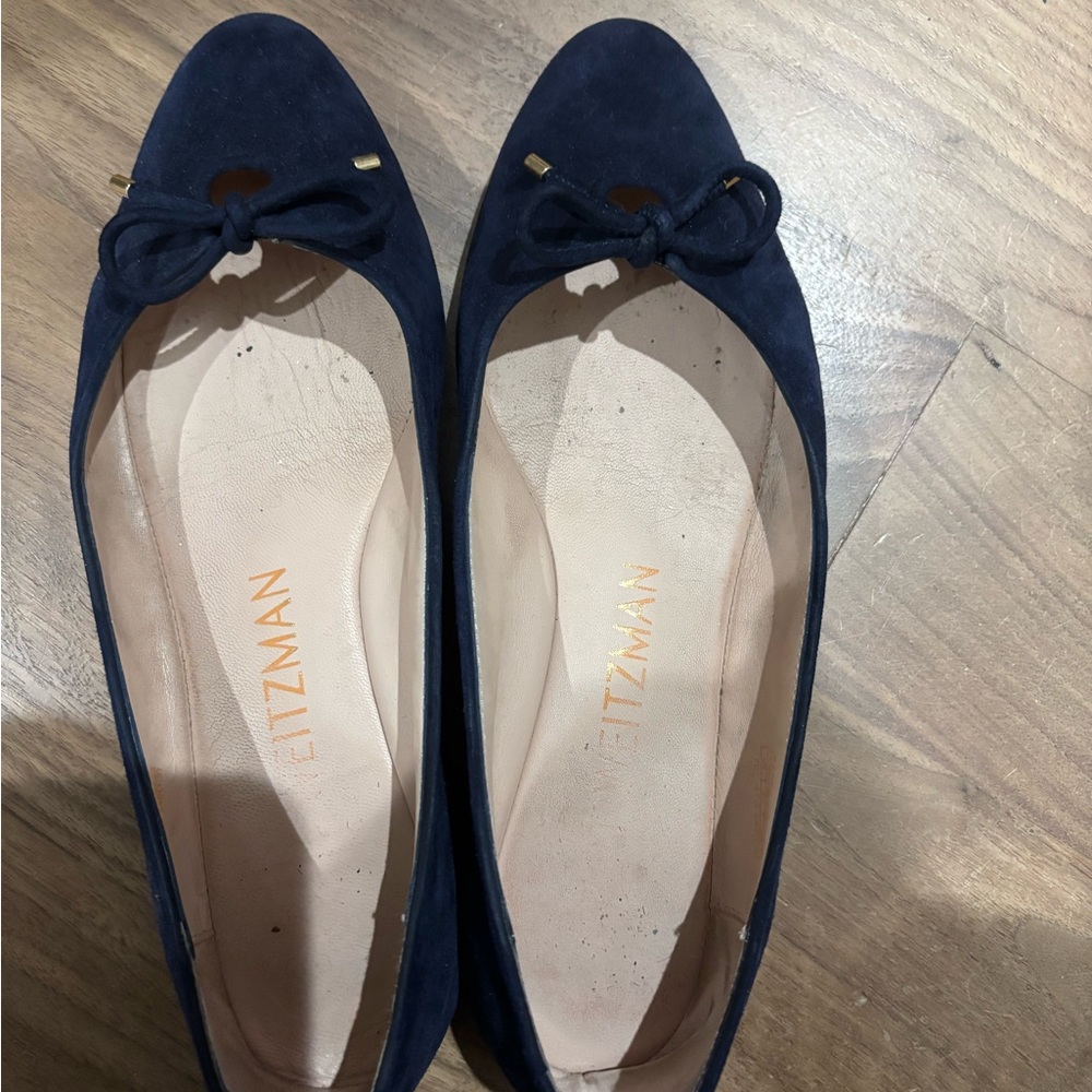 Stuart Weitzman women’s Navy Suede ballet flats Size 7